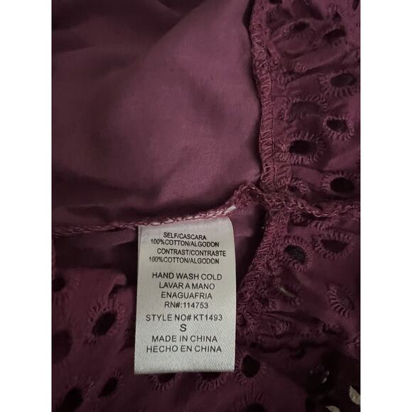 The Clothing Company Womens Purple Lace Eyelet Ruffle Blouse Top Size Small New - Picture 8 of 8